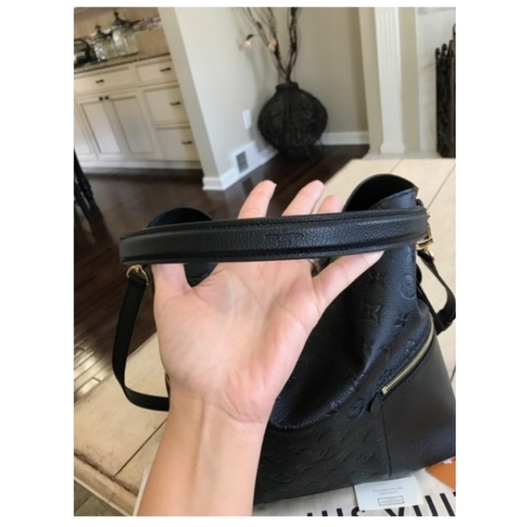 Hobo - Picture 2 of 8